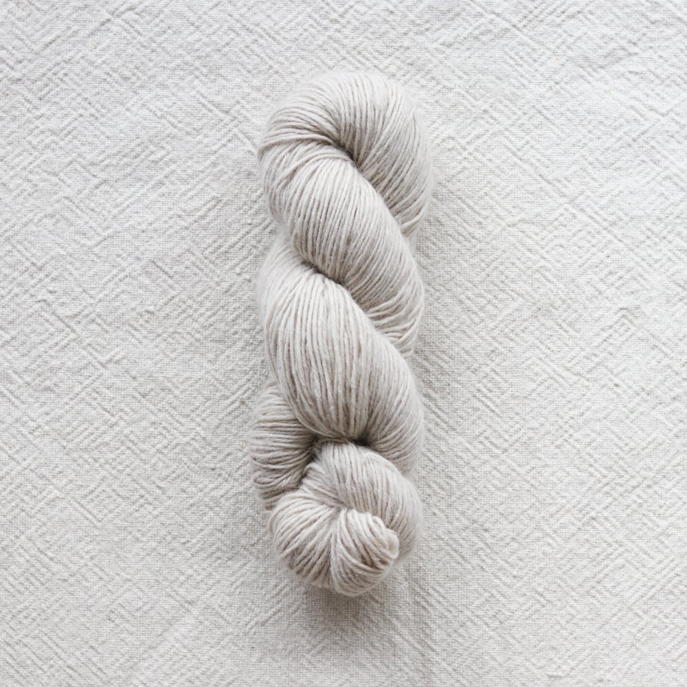 murmur（マーマー）/White x White | HELLO, HYGGE LIFE