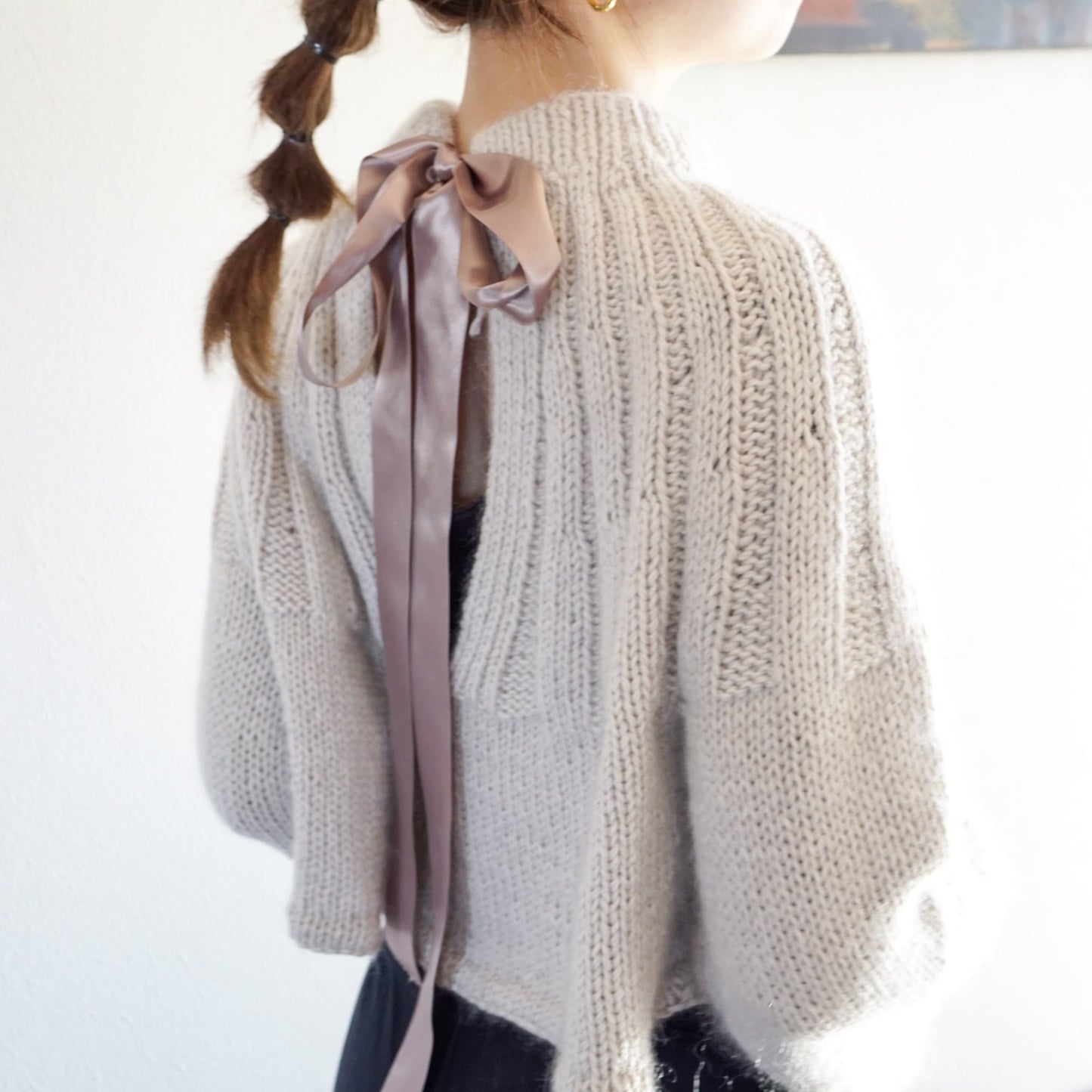 Back Open Ribbon Sweater
